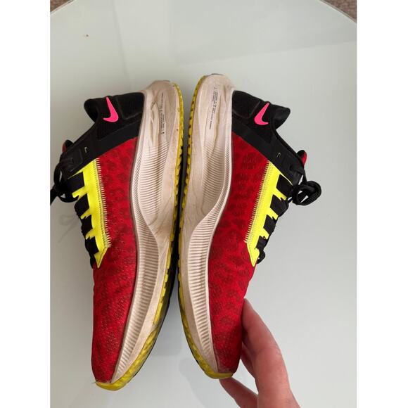 ✨ Poshmark Listing Write-Up (Nike Pegasus 38 Shield | Women’s 10.5 - Picture 6 of 9